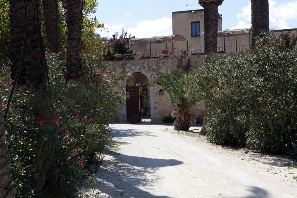 Agriturismo Baglio Fontana Buseto Palizzolo Bagian luar foto